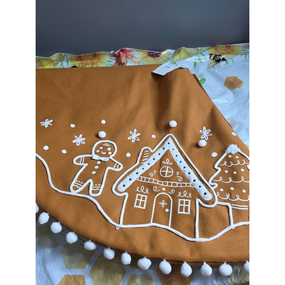 Wondershop Target Gingerbread House Tree Skirt Brown Pom Pom 48 Inch NEW